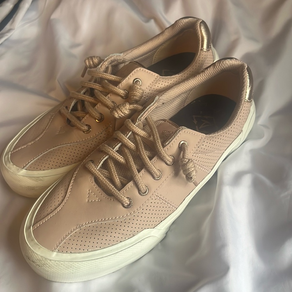 Sperry pink sneakers